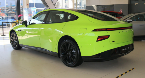 新勢力純電車銷量排行第1，豪華中級轎車排第3，這款車憑什麼？