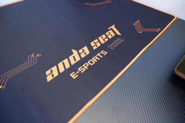 桌面環境核心-安德斯特逐風戰士轉角桌開箱