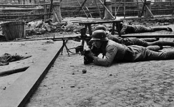 淞滬會戰有多慘烈？80萬不敵20萬日軍，三個月佔領我國化為泡沫