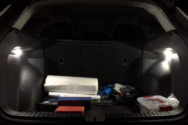 捷達VS7加裝後備箱照明燈，進一步提升後備箱照明效果！