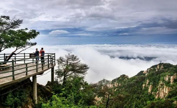 雨後天晴絕美雲海惹人醉!超大月餅免費吃!盡享中秋團圓之樂! 雨後天晴絕美雲海惹人醉!超大月餅免費吃!盡享中秋團圓之樂!