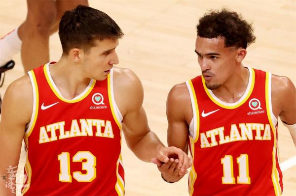 美媒評21-22賽季十大後場:哈登+歐文位居第二,開拓者隊雙槍第四 美媒評21-22賽季十大後場:哈登+歐文位居第二,開拓者隊雙槍第四