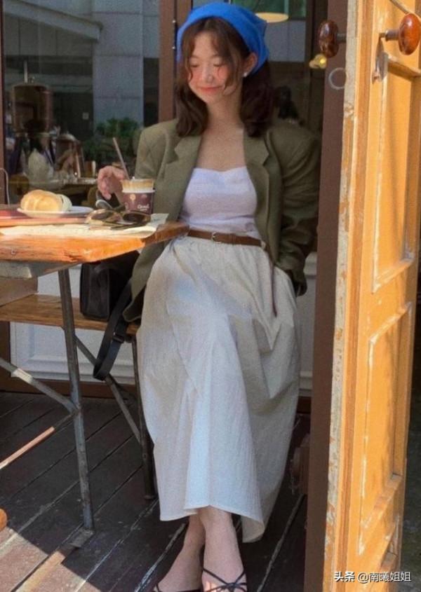 你適合長裙還是短裙?身高決定裙子的長度,158的女生適合第一種 你適合長裙還是短裙?身高決定裙子的長度,158的女生適合第一種