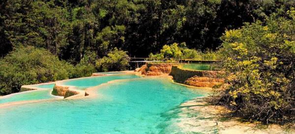 四川“神仙”景區，湛藍純淨的天空，熱情淳樸的藏民族，門票100