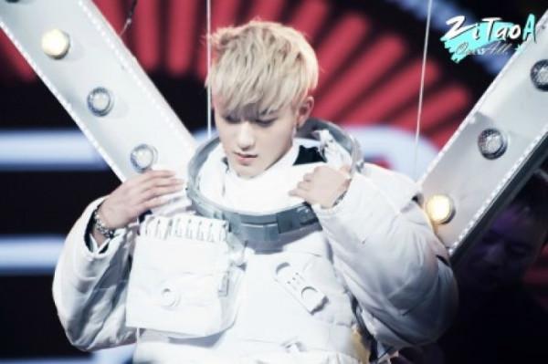 “歸國四子”黃子韜的敗退記，頂流不再，他到底該何去何從