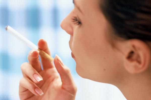 骨科專家:多吃這2種食物,改掉2種惡習,永葆骨骼年輕態 骨科專家:多吃這2種食物,改掉2種惡習,永葆骨骼年輕態