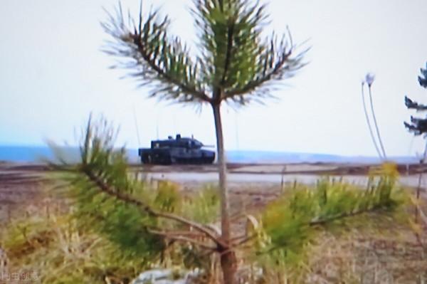 T-90和T-80以及T-72都被摧毀了，T-14出場的話，情形就不一樣