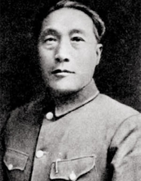 國民黨師長率萬人起義，47歲拒當司令員回鄉，胡耀邦專門設宴送行