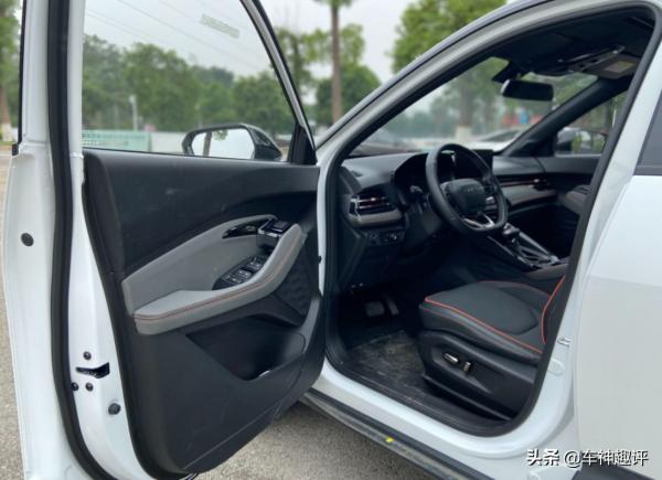 良心價6萬多起，解讀寶駿RS-3，全景天窗+自動駕駛，價效比高嗎？