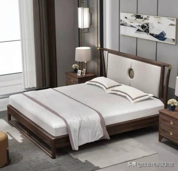 新中式，自帶樸質儒雅的詩情，讓你在歲月年輪裡留住古韻情懷