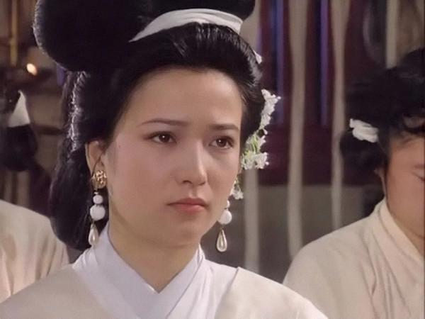 10位內地古裝美人今昔對比，有人曾鋃鐺入獄，有人因太美險被毀容