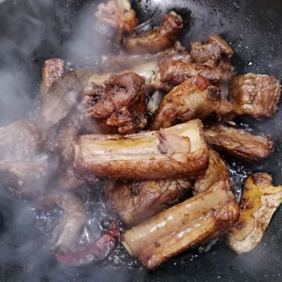 鮮掉眉毛的美味家常菜醬燒排骨（醬大骨也可以這麼做）