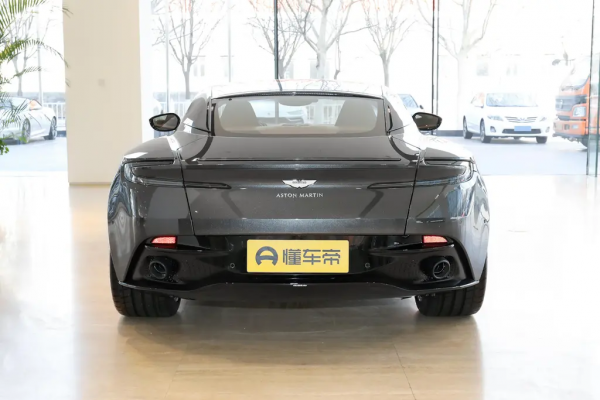 阿斯頓&CenterDot;馬丁DB11配置解讀，高顏值和效能的完美契合