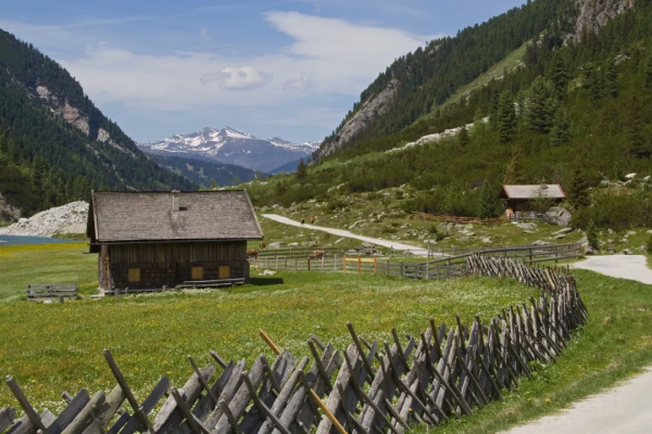 《平安夜》首次唱響的地方，這座為音樂而生的小城太迷人