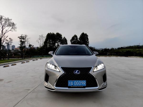 試駕雷克薩斯RX450hL:堅守古典豪華主義 試駕雷克薩斯RX450hL:堅守古典豪華主義