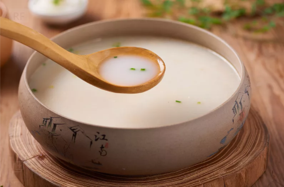 「天天養生」 節後“倒時差”?一碗湯祛眼袋 「天天養生」 節後“倒時差”?一碗湯祛眼袋