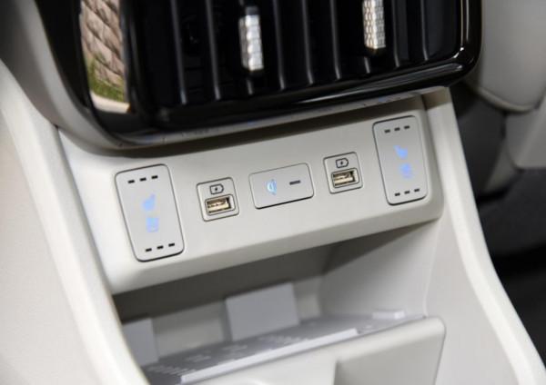 車長近5米,軸距超3米,16.98萬元起售的現代庫斯途配置厚道嗎? 車長近5米,軸距超3米,16.98萬元起售的現代庫斯途配置厚道嗎?