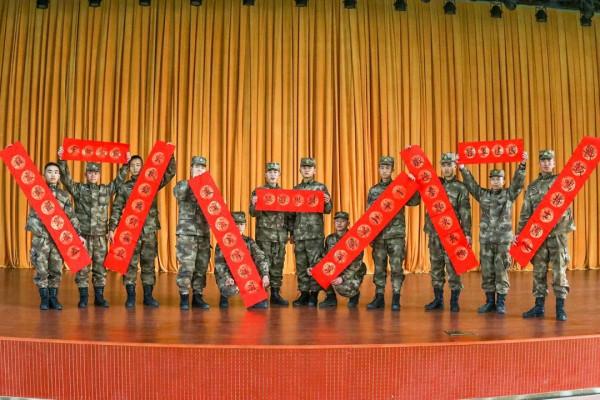 第71集團軍：虎年春節在軍營，別樣的暖！