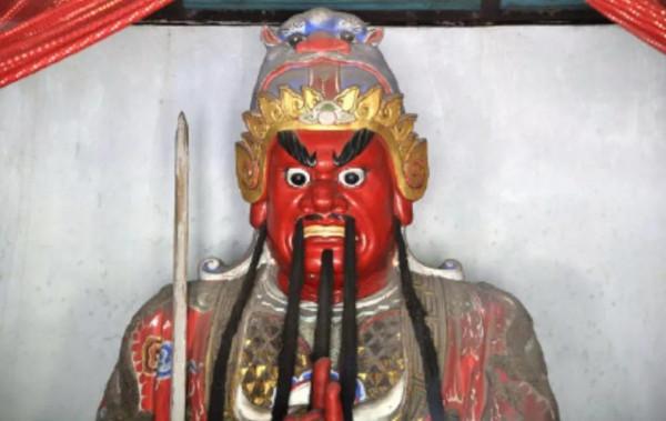 雷州有座千年古祠，全國罕見的五代石人石狗