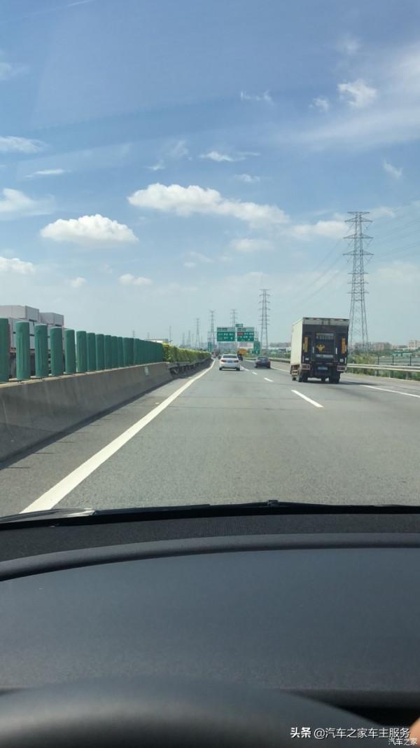 享受Model Y帶給我的科技出行