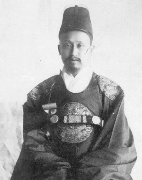 朝鮮末代公主：13歲被日本裹挾，被迫結婚生子，37年後回國已痴呆