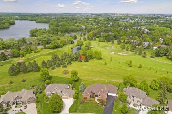 涉外家政之痛:58歲保姆被騙到美國當女奴,被迫學狗爬行、渾身骨折 涉外家政之痛:58歲保姆被騙到美國當女奴,被迫學狗爬行、渾身骨折