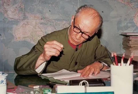 歸國科學家朱光亞，第一顆氫原子彈是什麼模樣？一輩子就做一件事