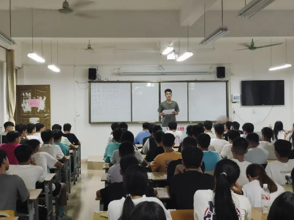 相伴成長！都安研究生支教團初體驗！