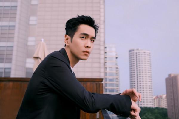 這些明星家境優渥，背景強大，無人敢惹，卻個個都往娛樂圈扎