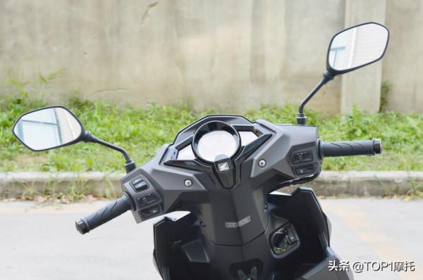 沒ABS有點遺憾 價格是硬傷 新大洲本田裂行125到店實拍 沒ABS有點遺憾 價格是硬傷 新大洲本田裂行125到店實拍