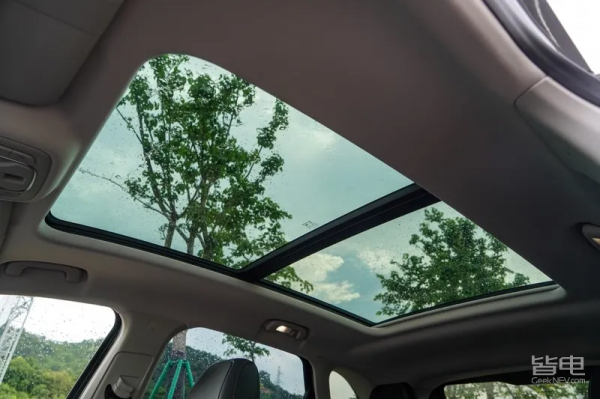 泊車體驗逆天 深度體驗MARVEL R