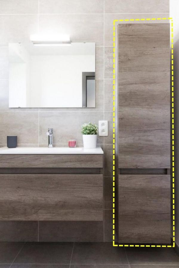 恕我直言，要是聰明點洗漱臺左右加一組立櫃，也不至於這樣亂糟糟