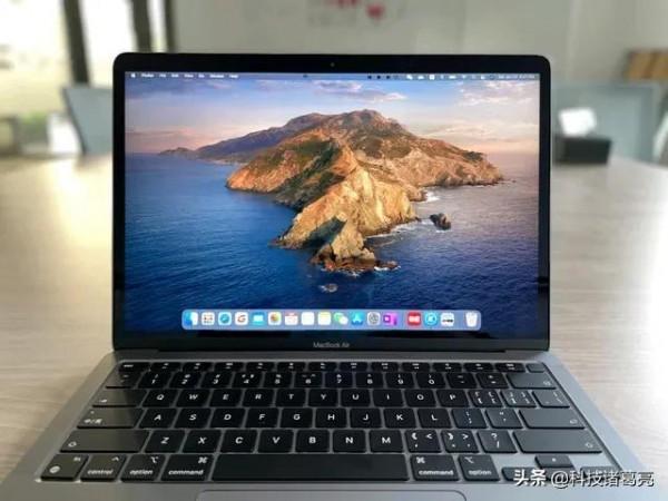 聯想拯救者系列R9000P，能不能拯救他自己？與Macbookair相比較呢