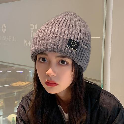 今年帽子也開始內捲起來!這兩款帽子必不可少,演繹美感還凹造型 今年帽子也開始內捲起來!這兩款帽子必不可少,演繹美感還凹造型