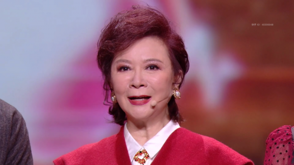 臉腫，嘴歪，笑不出來，整容後的&quot&semi;矽膠臉&quot&semi;把這9位好演員，害慘了