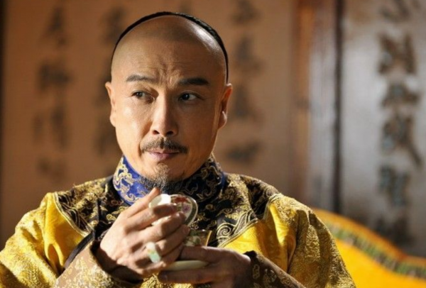 清代一考生抱著裝饅頭的麻袋參加殿試,康熙看文章後:你就是狀元 清代一考生抱著裝饅頭的麻袋參加殿試,康熙看文章後:你就是狀元