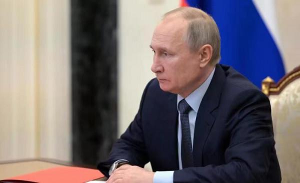 普京“閃電”訪印度，簽了28項協議