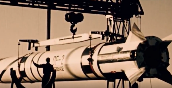 “東風二號”該不該繼續研究遭質疑，幸虧有貴人相助，才得以進行