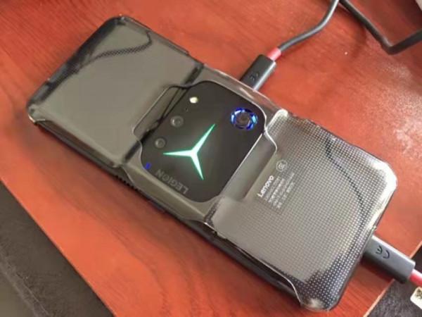 從4399跌至2999,驍龍888+144Hz三星E4屏,90W閃充旗艦售價更親民 從4399跌至2999,驍龍888+144Hz三星E4屏,90W閃充旗艦售價更親民