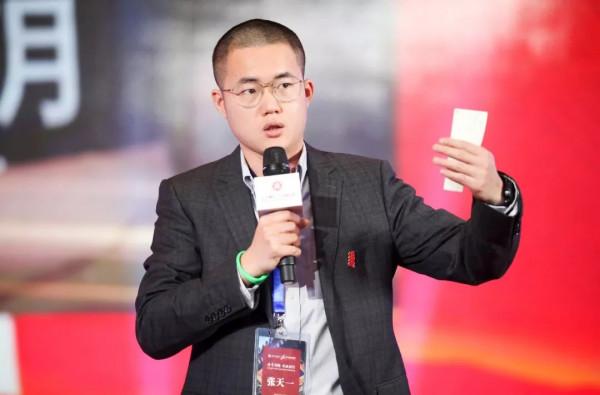 90後“霸蠻”張天一，北大碩士賣米粉，4年賺了5個億，憑啥？