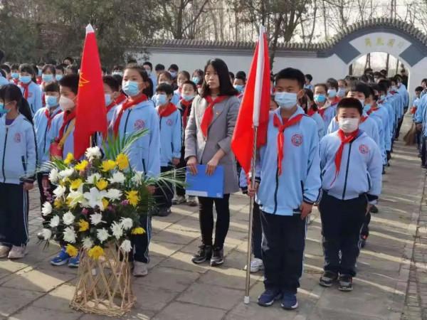 堅持四十年！房山一所學校因這件事被烈士後人當面感謝→