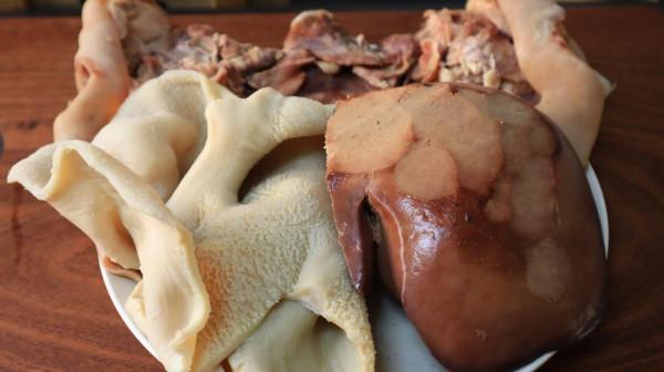 做羊雜湯，記住不要直接下鍋煮，多加1種食材，湯色濃白還沒羶味