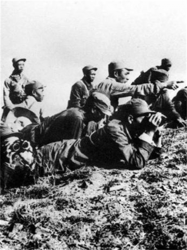 抗戰時期，八路軍留守處共有九個團團長都是誰，後被授予什麼軍銜