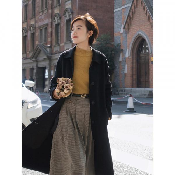 誰說小個子不能穿長大衣？看這位身高158博主的示範，思路很清晰