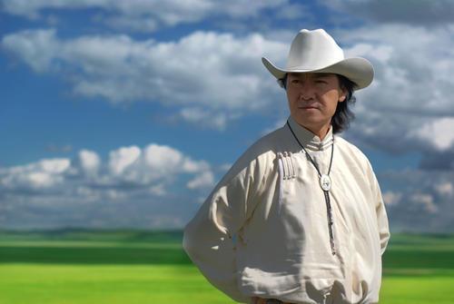 吉祥三寶現狀：布仁心梗離世，烏日娜撐起整個家，女兒結婚生子