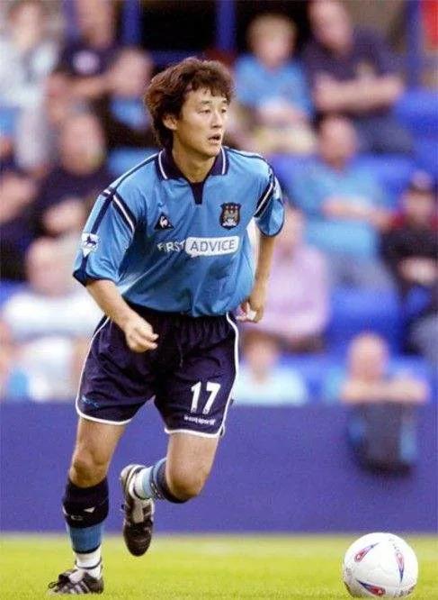 國腳李磊加盟草蜢，盤點中國留洋球員