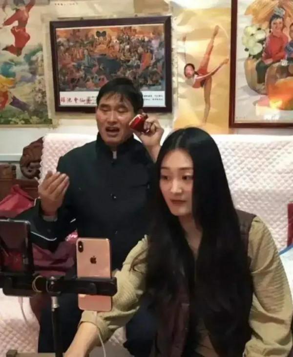 大衣哥兒子與陳亞楠