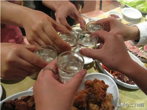 還敢說江西沒好酒？這4款便宜100%純糧酒，每一款都是經典