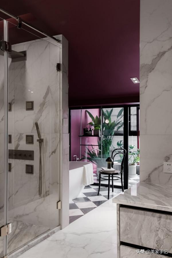 這位女主很有眼光，買下被人嫌棄的頂樓，結果裝修後被超多人羨慕