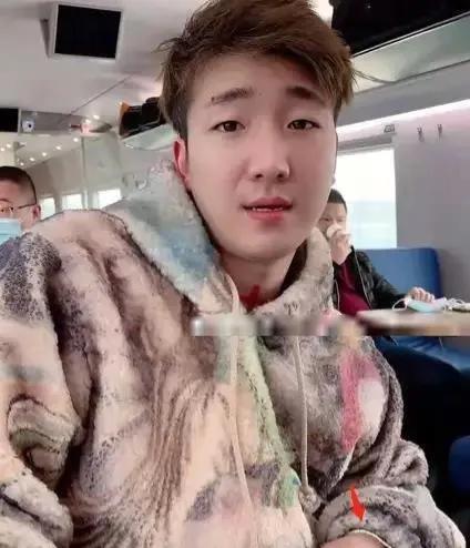 “莊嫂”李菁菁的幻滅史，和把她一步步推向“深淵”的鮮肉老公